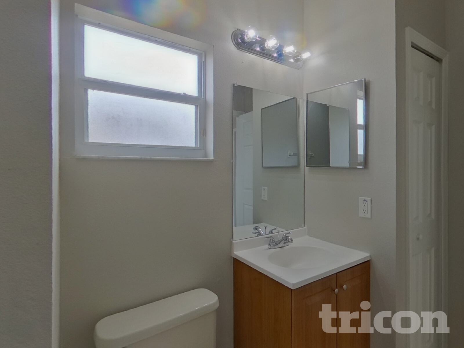 Building Photo - 229 Beckenham Dr