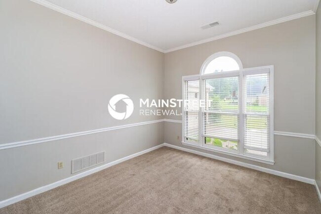 Building Photo - 4 Bedroom Pet-Friendly Home in Cordova, TN with Main Street Renewal