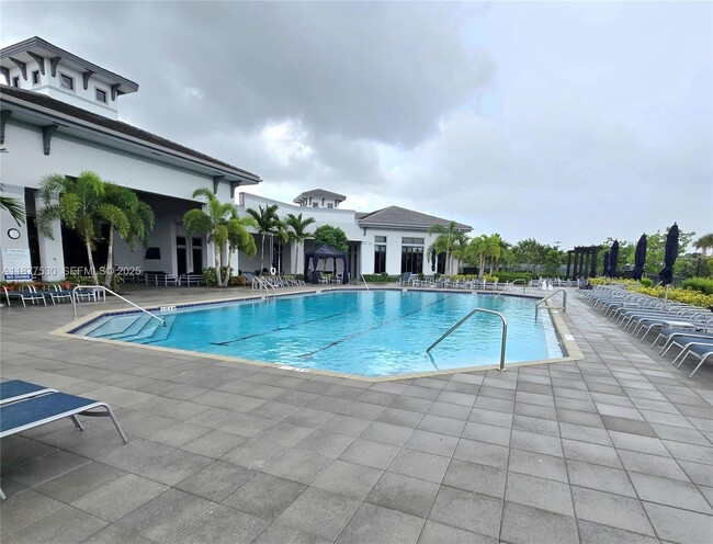 Building Photo - 7612 Knight St