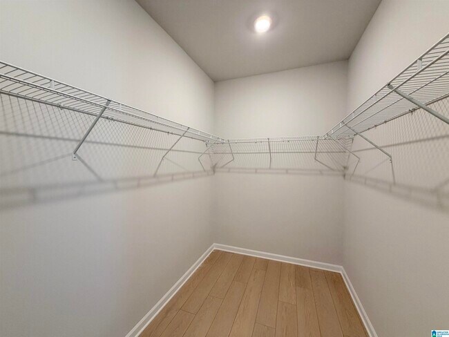 Building Photo - 237 Granby Ln