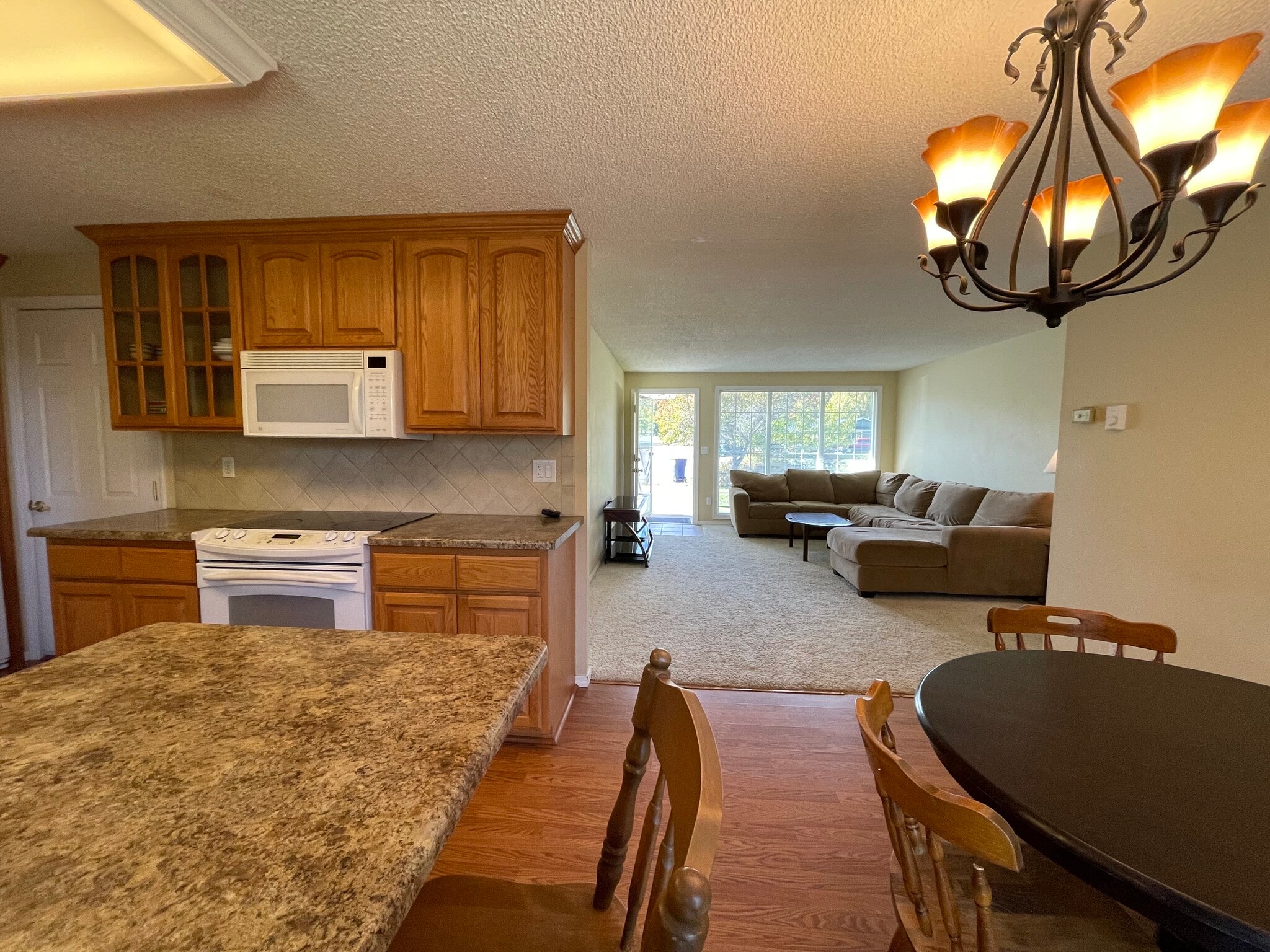 Building Photo - 510 W Horizon Ct