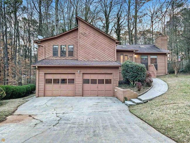 Primary Photo - 2293 Carousel Ct