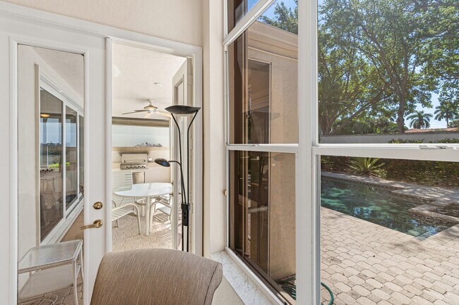 Building Photo - 6213 NW 21st Ct