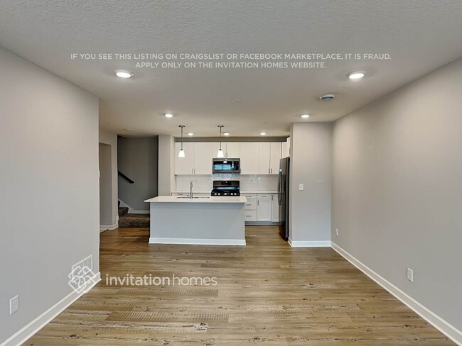 Building Photo - 10916 Zest St NE