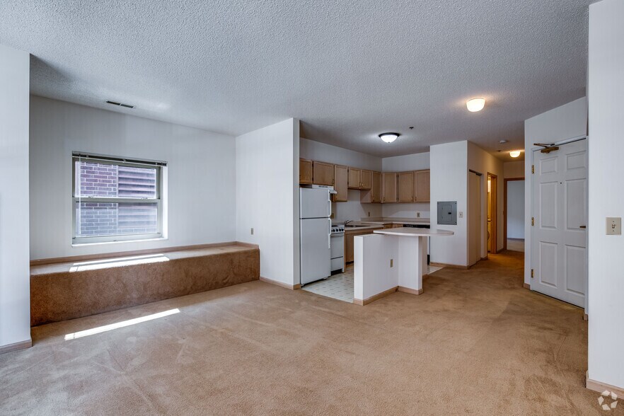 LaSalle Apartments 36 S 9th St Minneapolis MN 55402 Apartment Finder