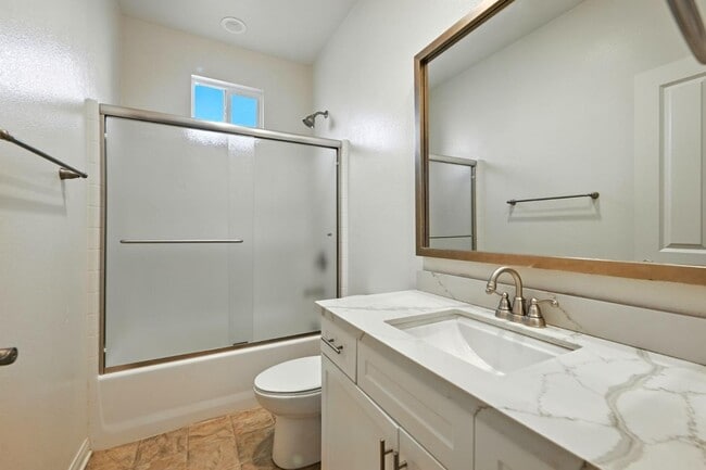 Building Photo - 970 Sea Glass Wy