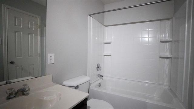 Building Photo - 5929 Thoroughbred Trail