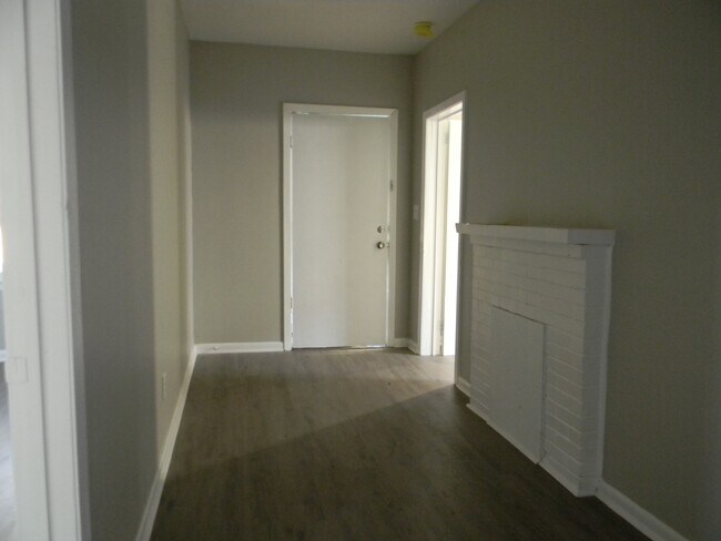 Building Photo - 308 Lexington St