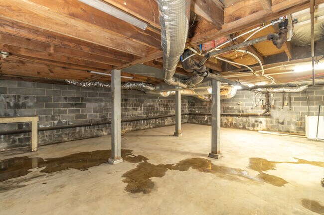 Building Photo - 4802 Inskip Rd