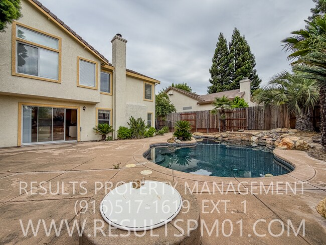 Building Photo - Beautiful Granite Bay 5 Bedroom Pool Home