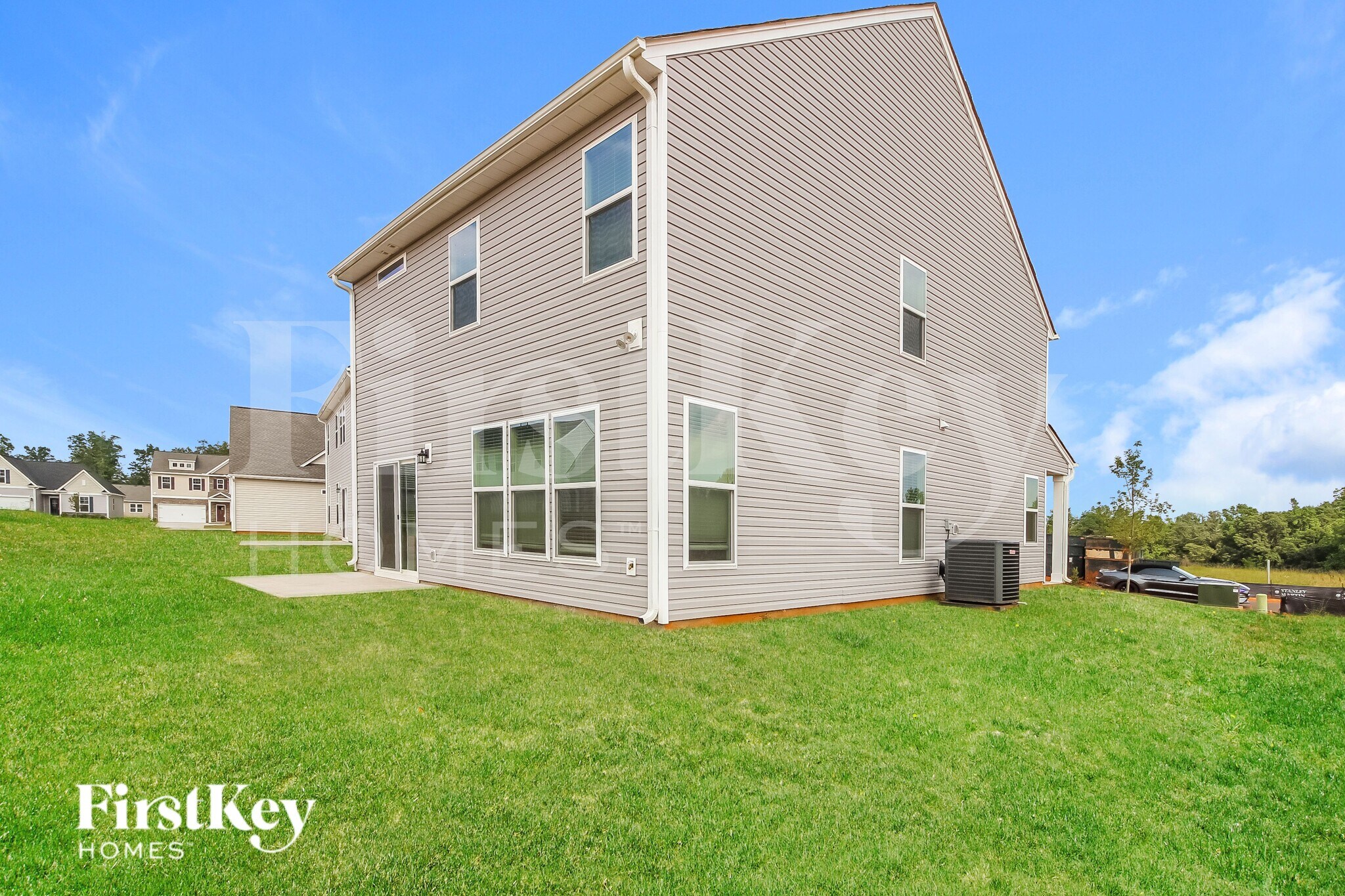 Building Photo - 806 Birchcrest Wy