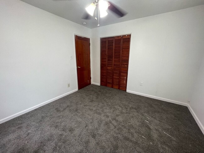Building Photo - 3 Bedroom Midwest City Home!
