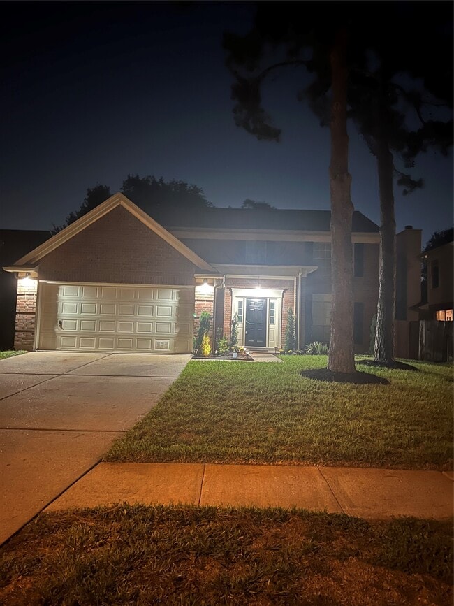 Building Photo - 10018 Storm Meadow Dr