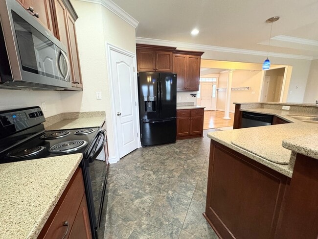 Building Photo - 125 Tulip Tree Dr