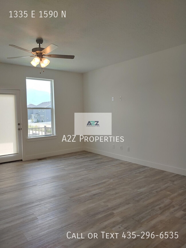Building Photo - 1335 1590 N