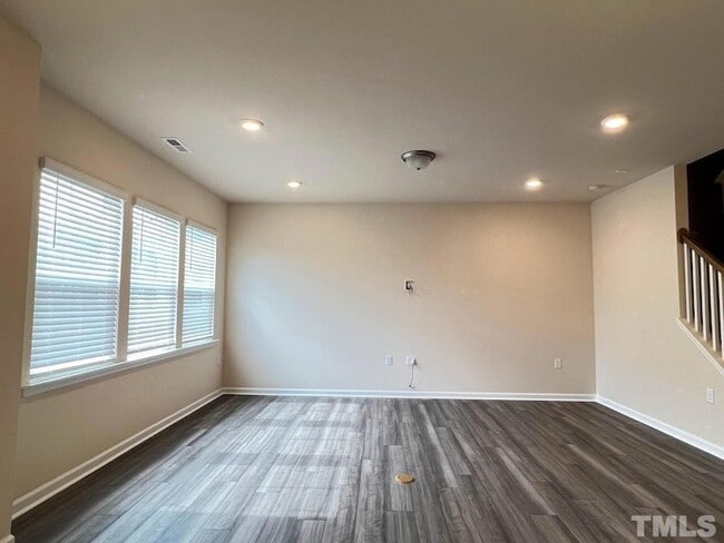Building Photo - 4812 Trikala Ave