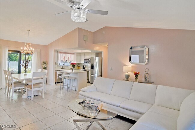 Building Photo - 4531 SW 14th Pl