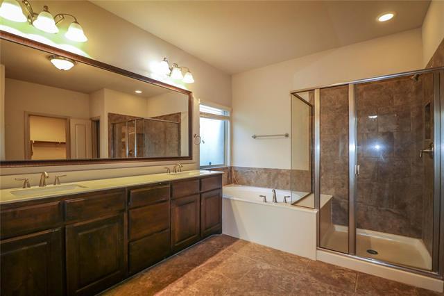 Building Photo - 6805 San Fernando Dr