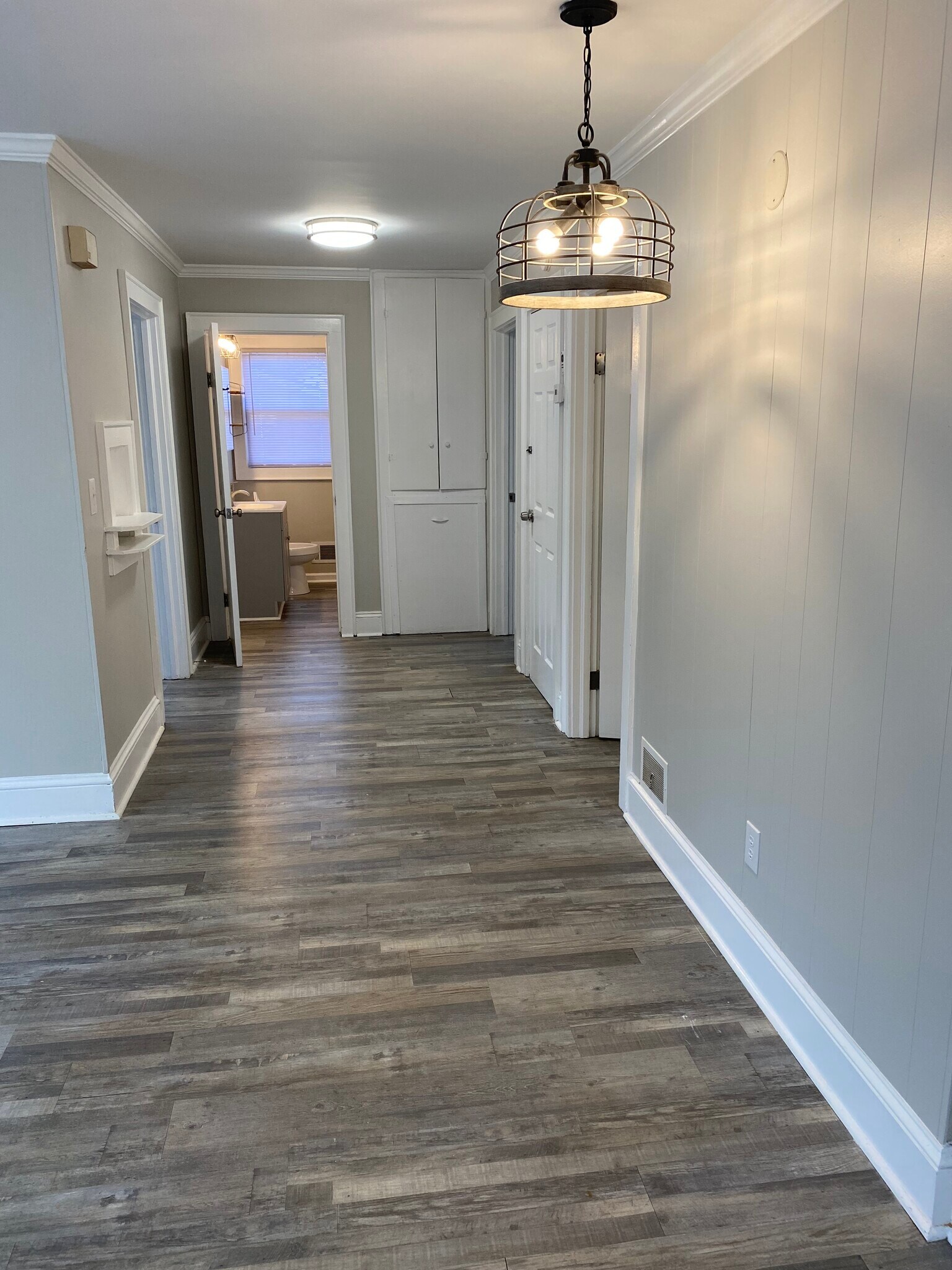 Building Photo - 34 8th Avenue Dr SE