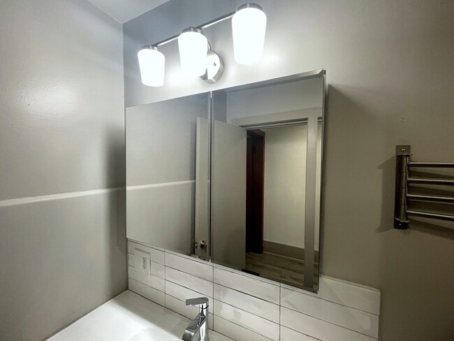 Building Photo - 1754 S Grant St