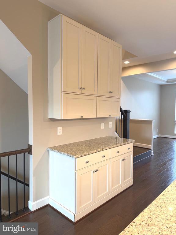 Building Photo - 20396 Roslindale Dr