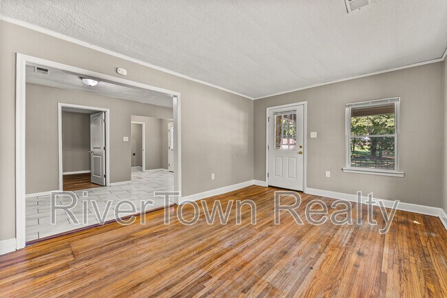 Building Photo - 1678 Alta Vista Ave