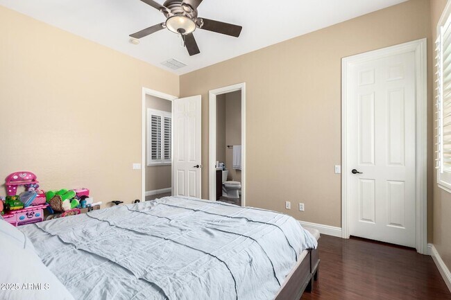 Building Photo - 4935 W Yearling Rd