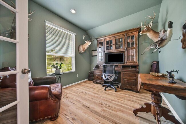 Building Photo - 15415 Surrey Pines Ln