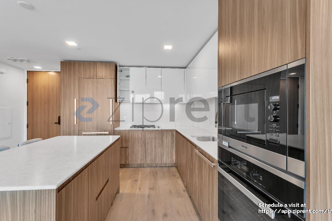 Building Photo - 2177 3rd St