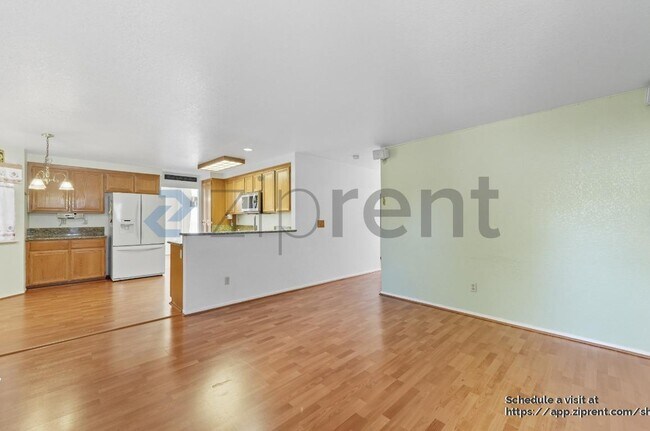 Building Photo - 14 Cider Mill Ct