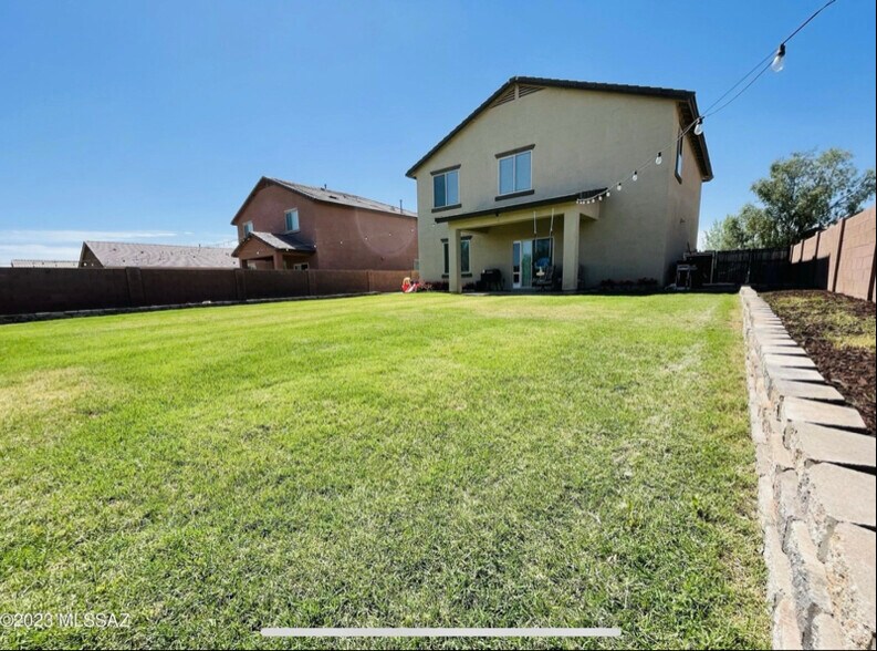 Building Photo - 11684 W Vanderbilt Farms Way