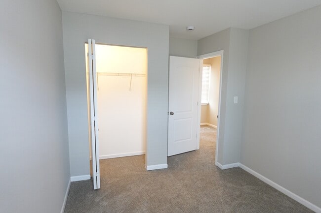 Building Photo - 1996 Georgetown Ln