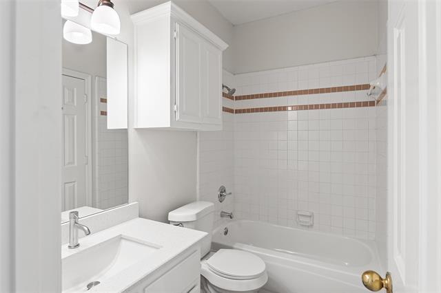 Building Photo - 2558 Morning Glory Dr