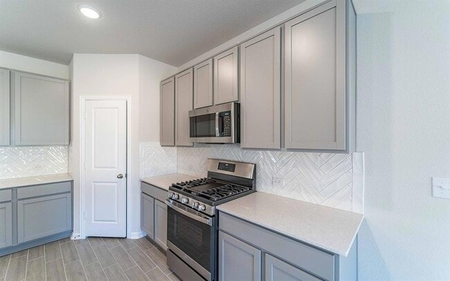 Building Photo - 141 Yellowstone Dr
