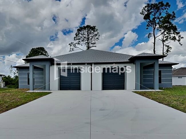 Building Photo - 1133 Abrams Blvd