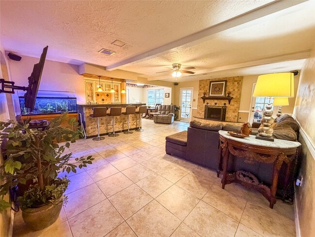 Building Photo - 4023 Oxhill Rd