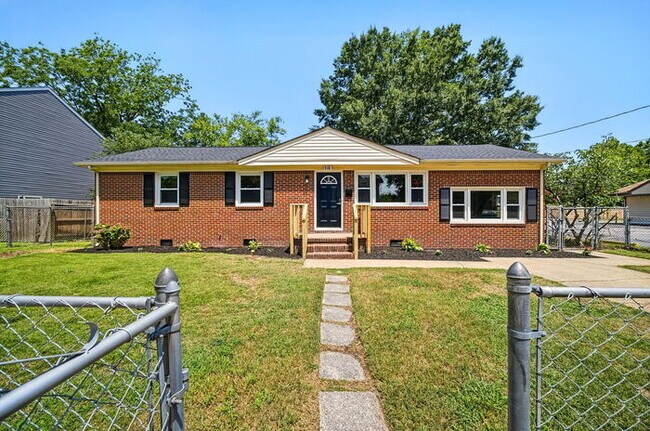 Building Photo - Recently Remodeled, Beautiful 3 Bedroom Home in Norfolk