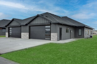 Building Photo - 630 W Matthew Trl
