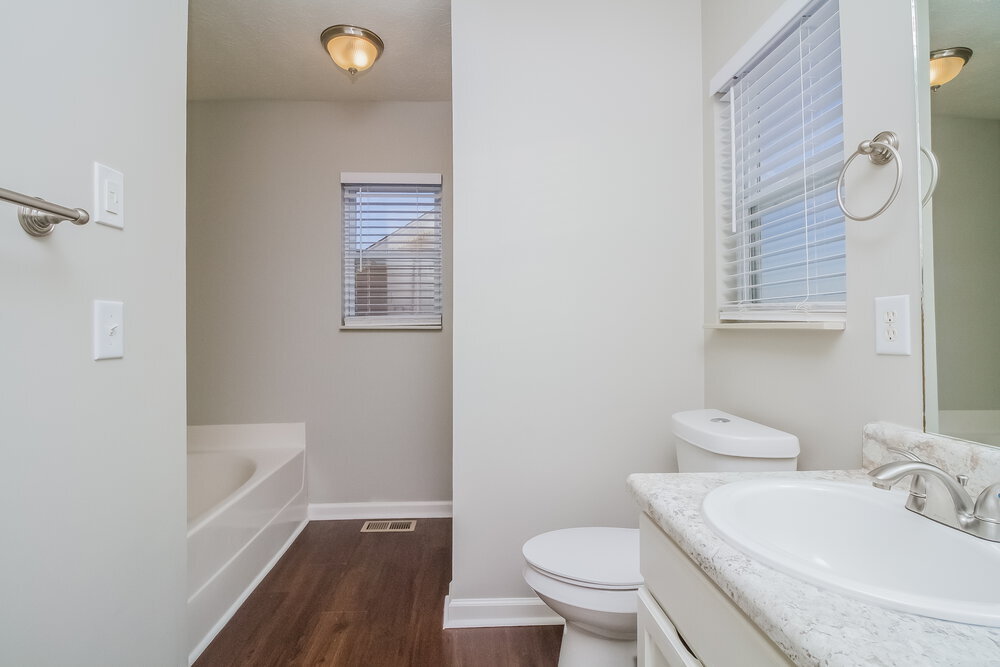 Building Photo - 2124 Freeman Ln