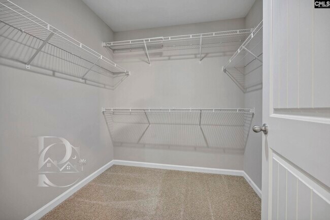 Building Photo - 122 Drummond Wy