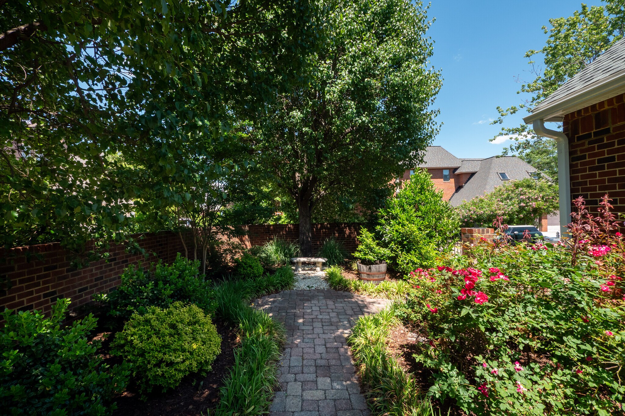 Building Photo - 338 W Olney Rd