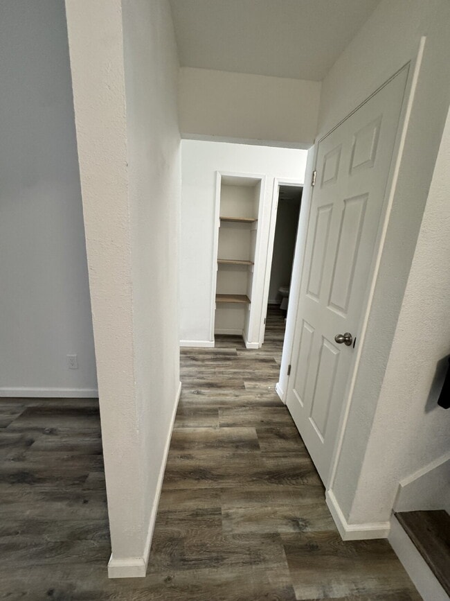 Building Photo - Welcome to this beautifully renovated 2-bedroom, 1.5-bathroom condo located in the highly desirab...