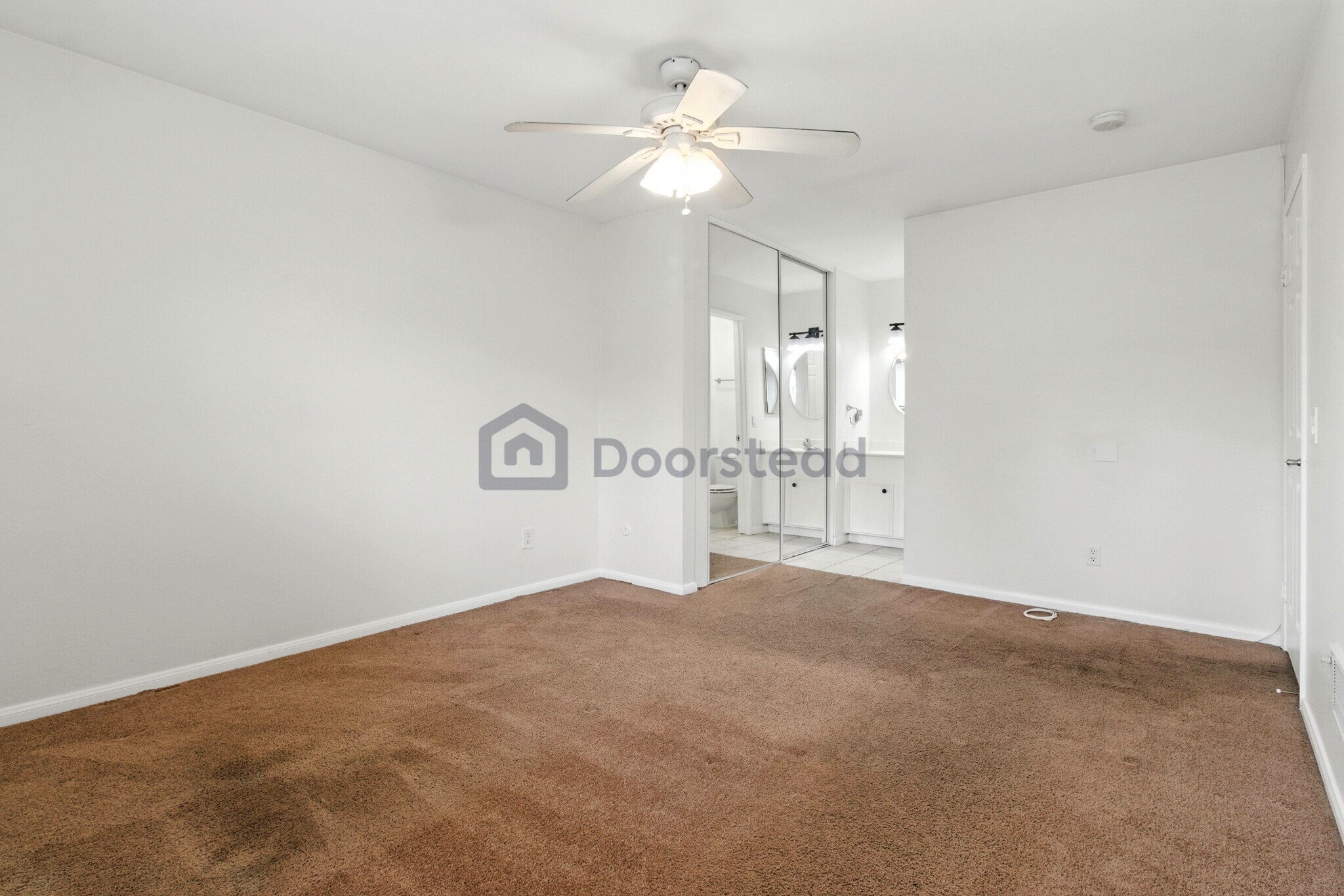 Building Photo - 9175 Campina Dr
