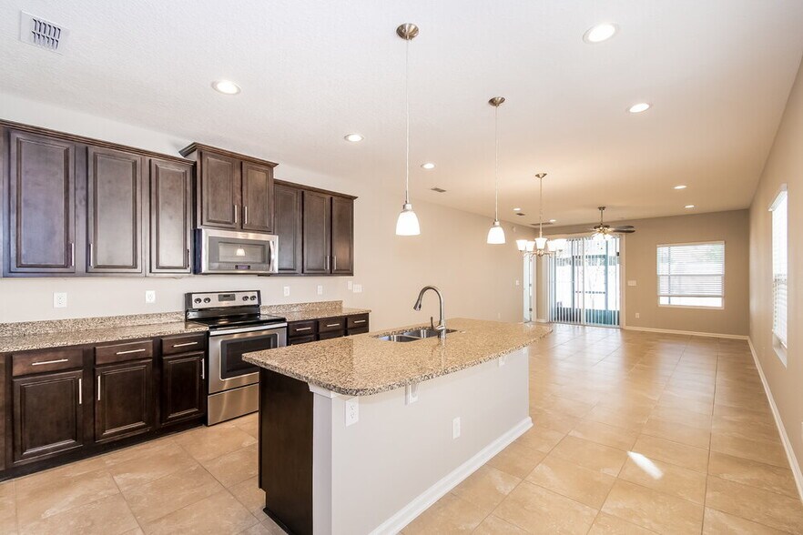 Building Photo - 4120 Grayfield Ln