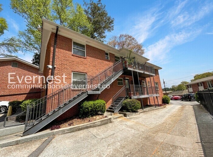 Building Photo - 4282 Roswell Rd NE