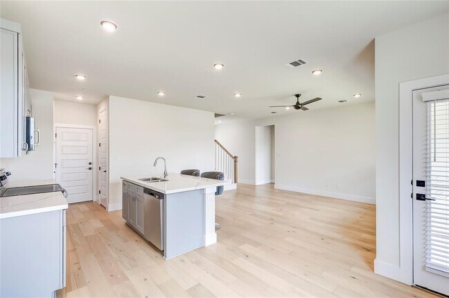 Building Photo - 2600 Gattis School Rd