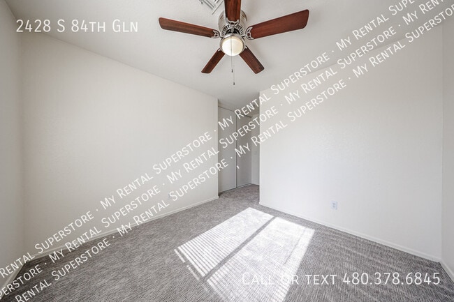 Building Photo - 2428 S 84th Gln