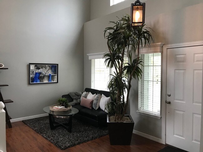 Building Photo - Fabulous 4BR home in the heart of Broomfield