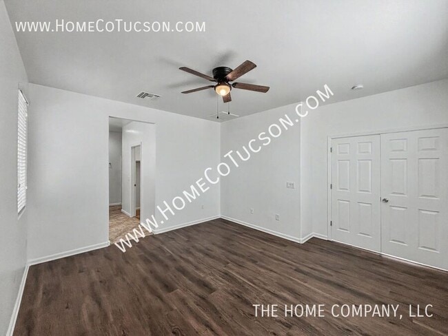 Building Photo - 6411 W Willow Falls Way