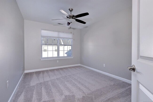 Building Photo - 107 Bicameral Ln